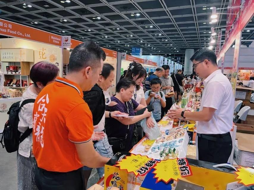 海鸭蛋出港啦！合天宝龙亮相